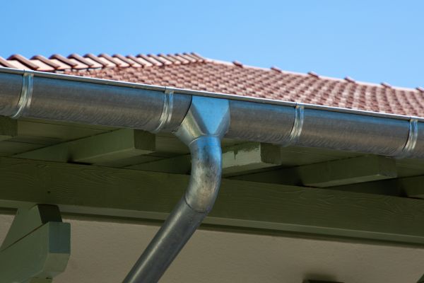 Eavestrough Repair in Kirkland