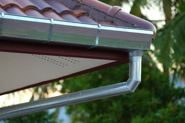Metal Gutter Repair in Kirkland