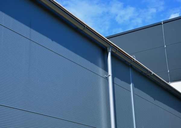 Cost of Commercial Gutter Service in Kirkland