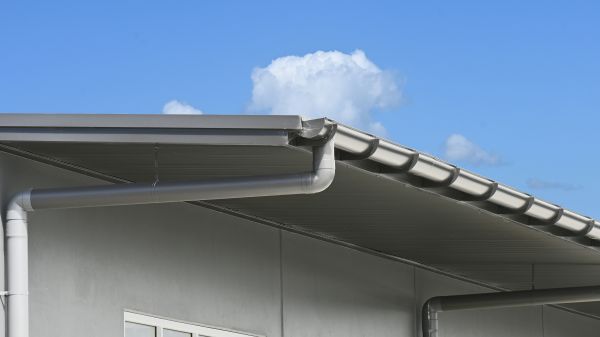 Eavestrough Service in Kirkland